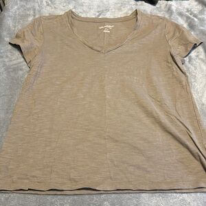 Sage green t shirt gray sleeves